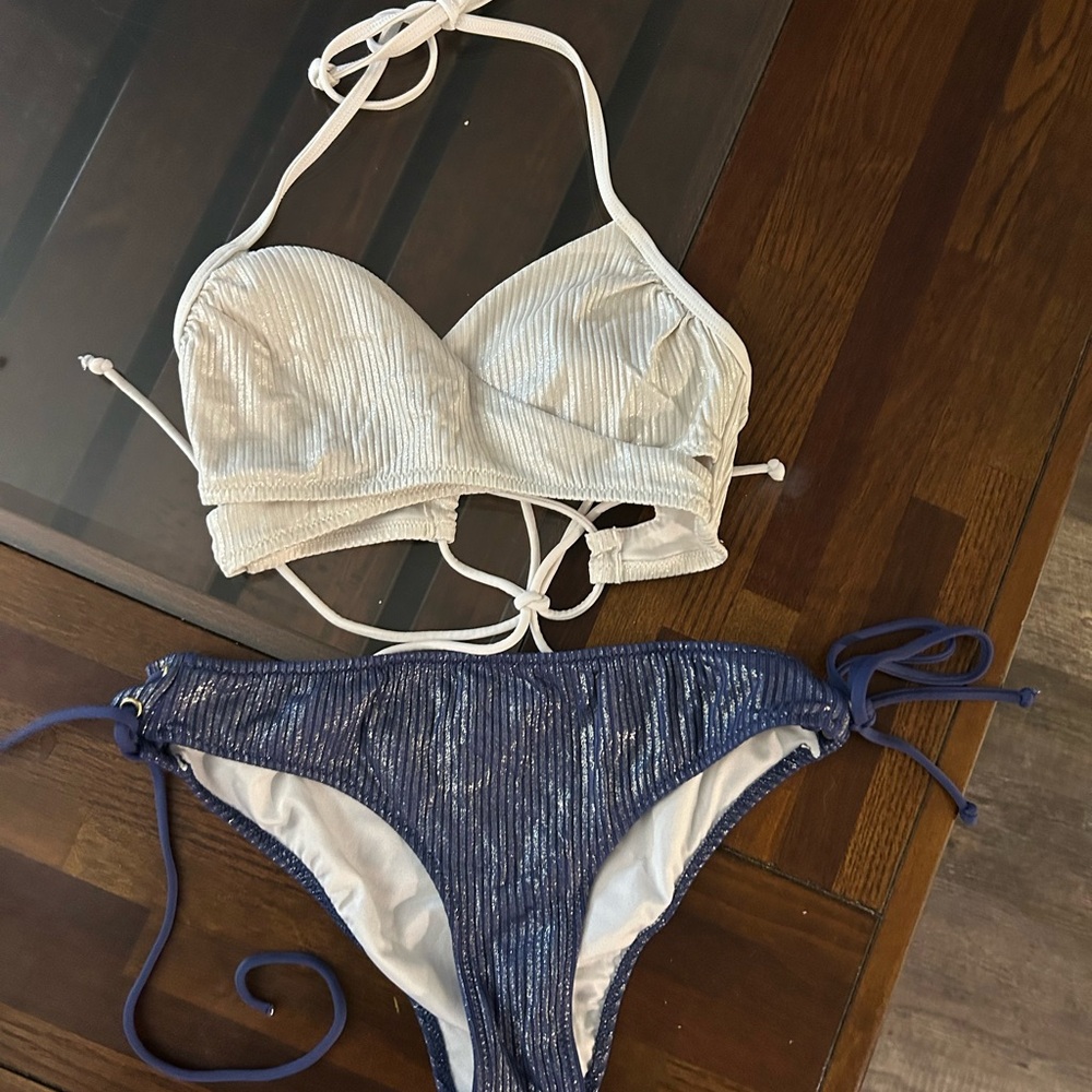 PINK Victoria's Secret White and Blue Bikini Set.  2 bottoms, 1 top. - Picture 8 of 11
